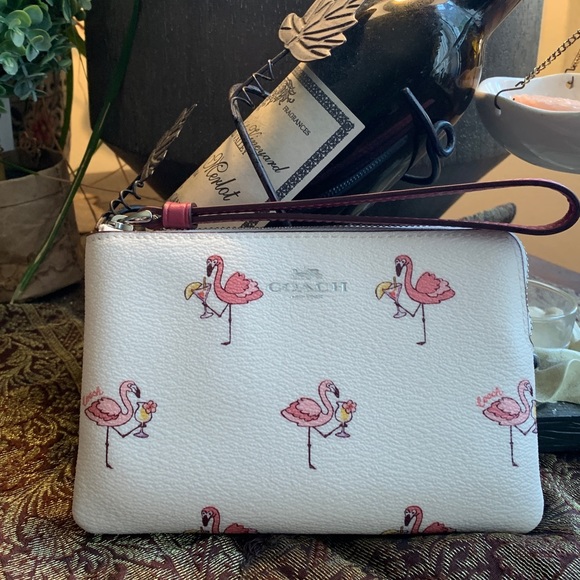 Authentic COACH Coated canvas /Smooth leather FLAMINGO top zip wristlet - Picture 9 of 9